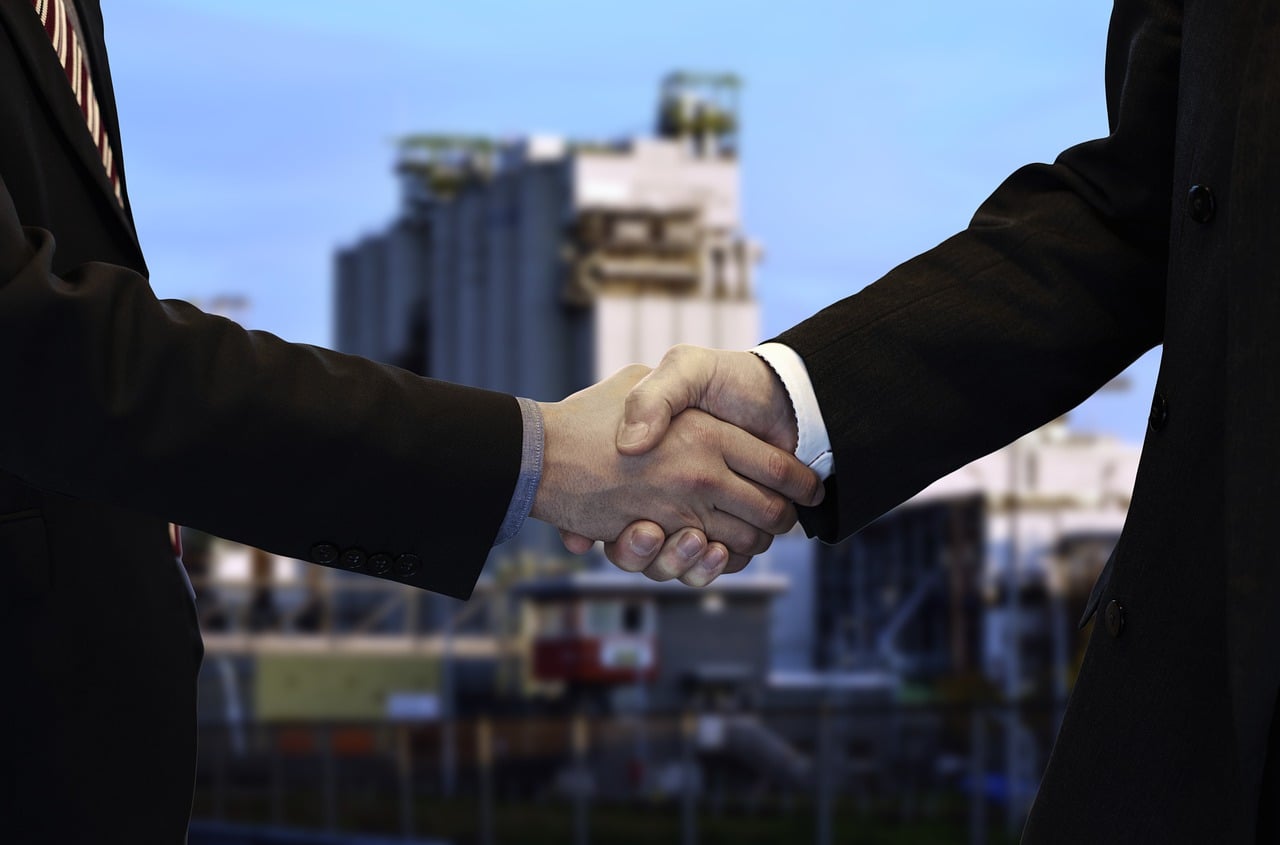 Successful buyer agreement handshake